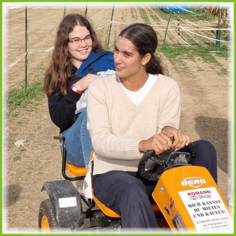 Exkursion zu CFS Farm Solutions und Pöttinger